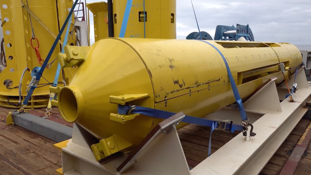 Engineering + construction of offshore machines for Submar
